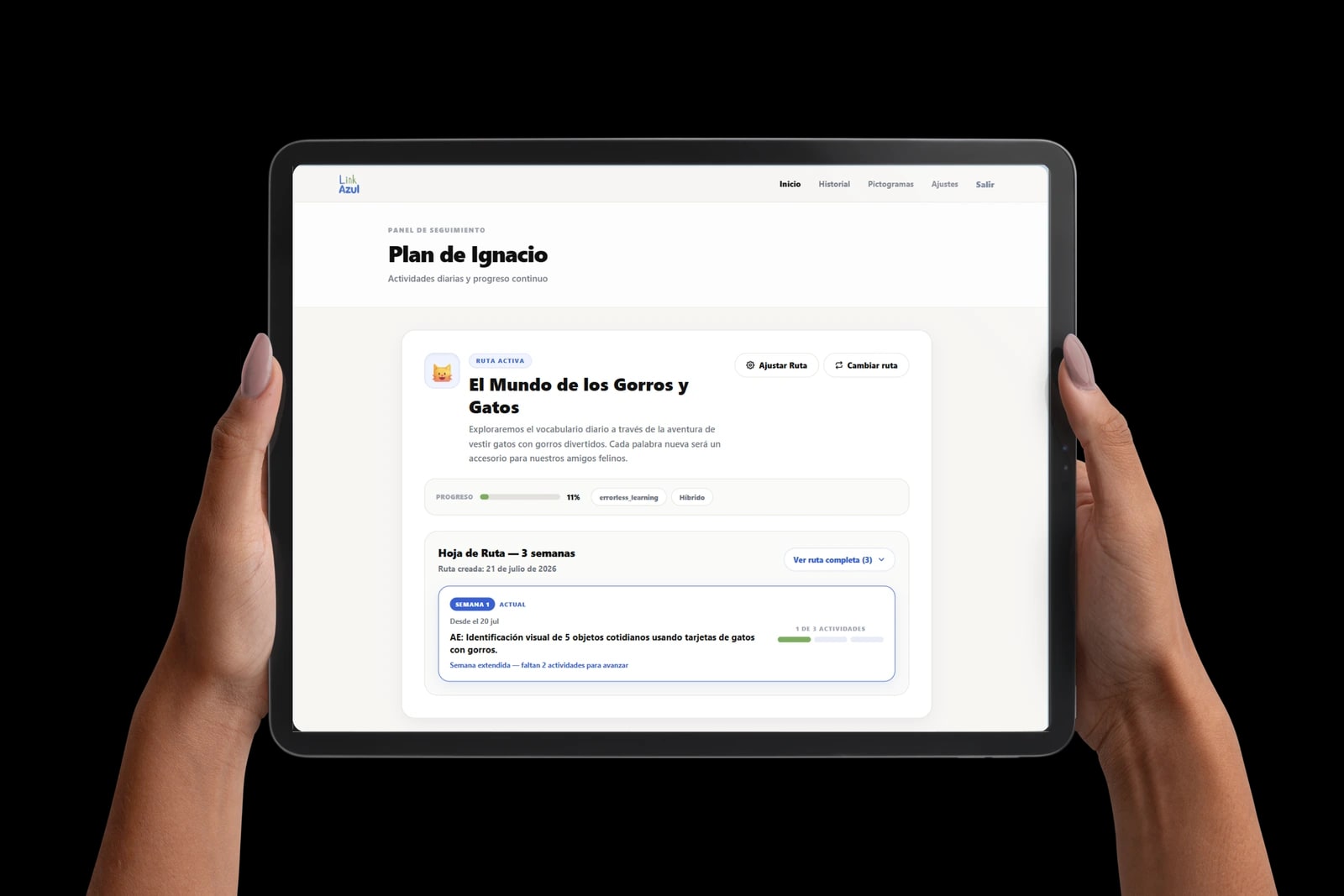 Plan de aprendizaje de un estudiante en Link Azul, mostrado en un iPad